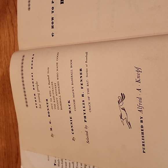 Vintage 1955 How To Play Baseball, M.G. Bonner - Picture 5 of 10